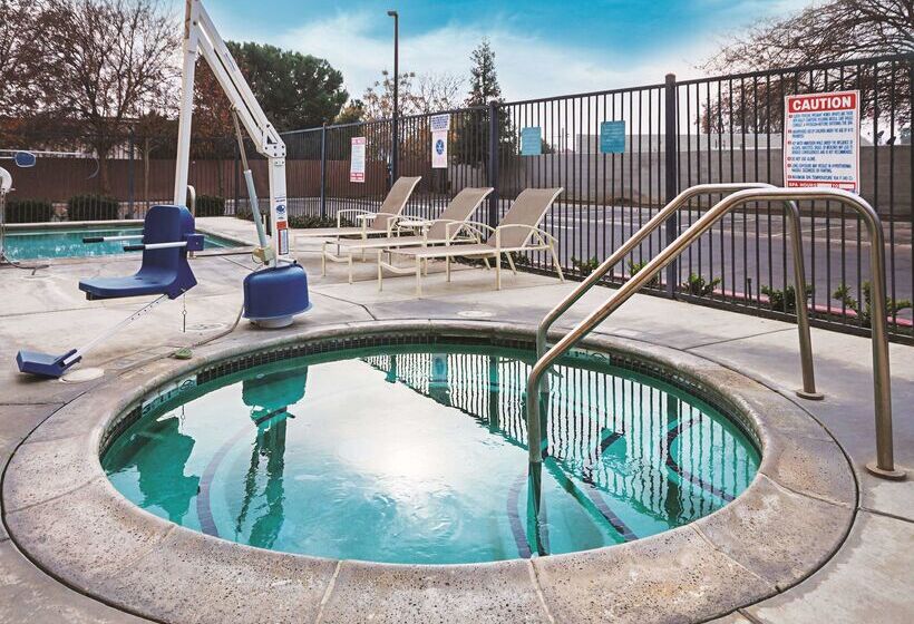 هتل La Quinta By Wyndham Fresno Northwest