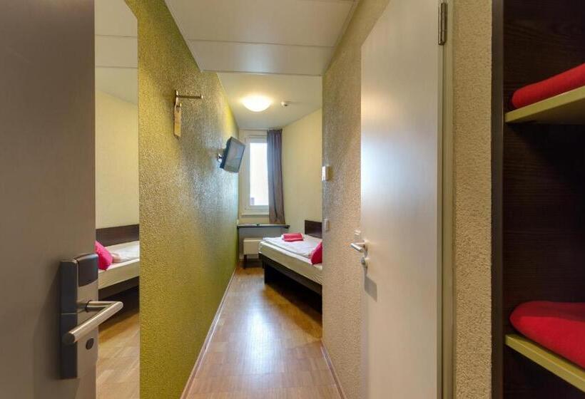 Fotos del hotel Meininger  Berlin Hauptbahnhof:  3