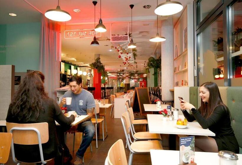 Fotos del hotel Meininger  Berlin Hauptbahnhof:  17