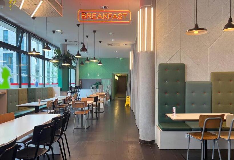 Fotos del hotel Meininger  Berlin Hauptbahnhof:  7