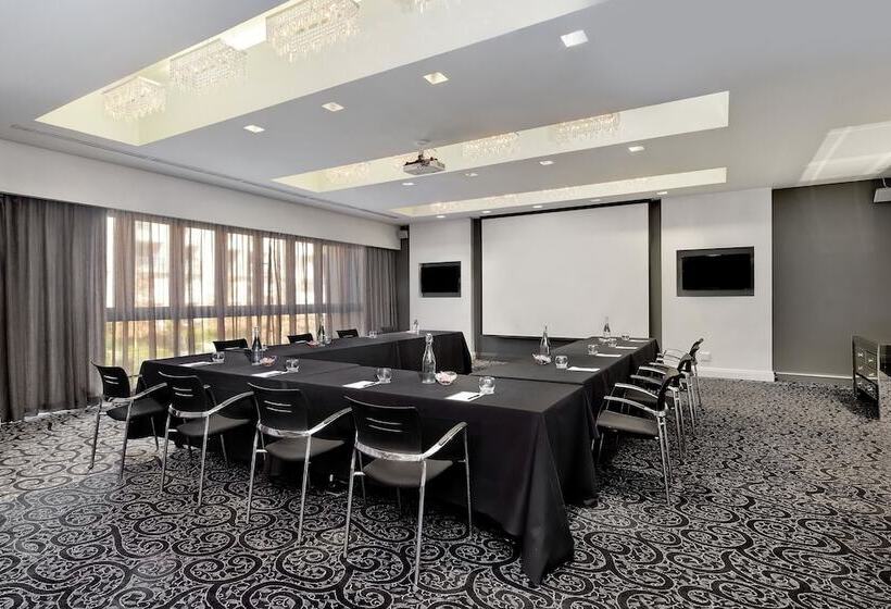 Protea Hotel Fire & Ice! By Marriott Johannesburg Melrose Arch