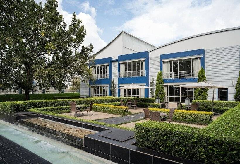 Protea Hotel By Marriott O R Tambo Airport