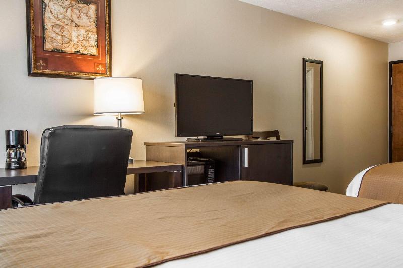 Hotelli Quality Inn And Suites