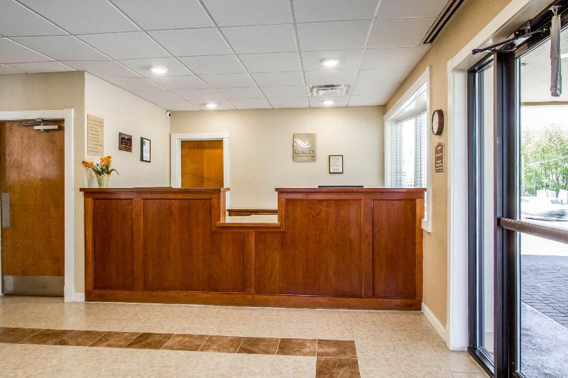 هتل Quality Inn & Suites