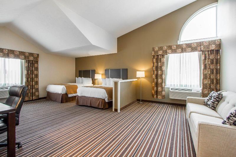 هتل Quality Inn & Suites