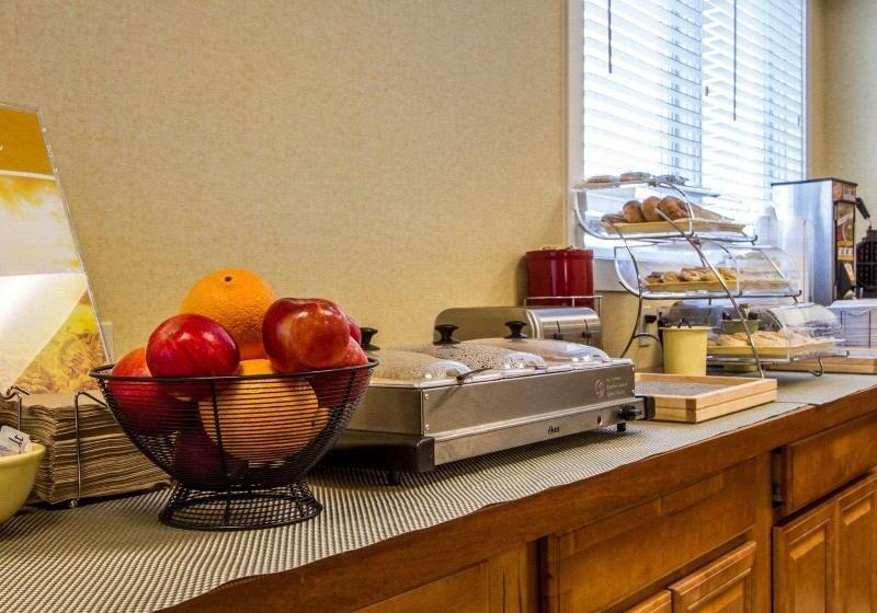 هتل Quality Inn & Suites