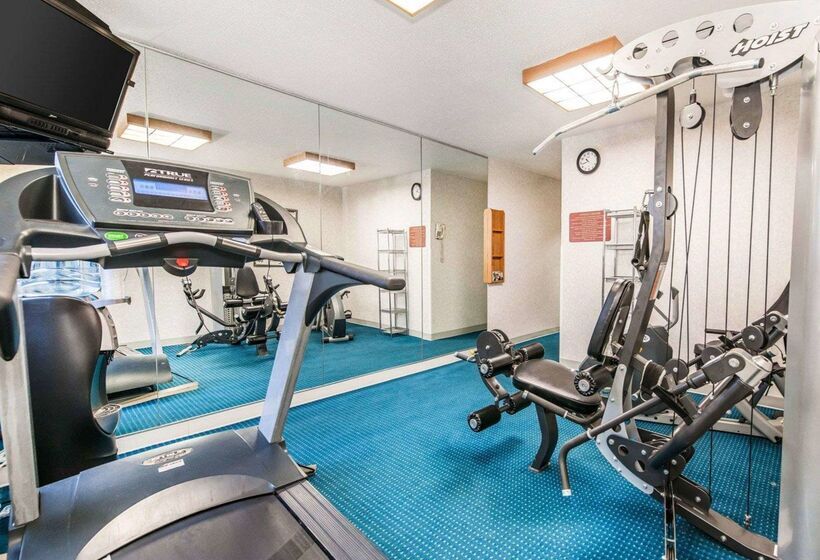 هتل Quality Inn South