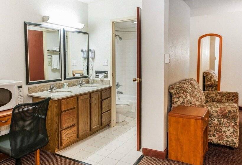 هتل Quality Inn South