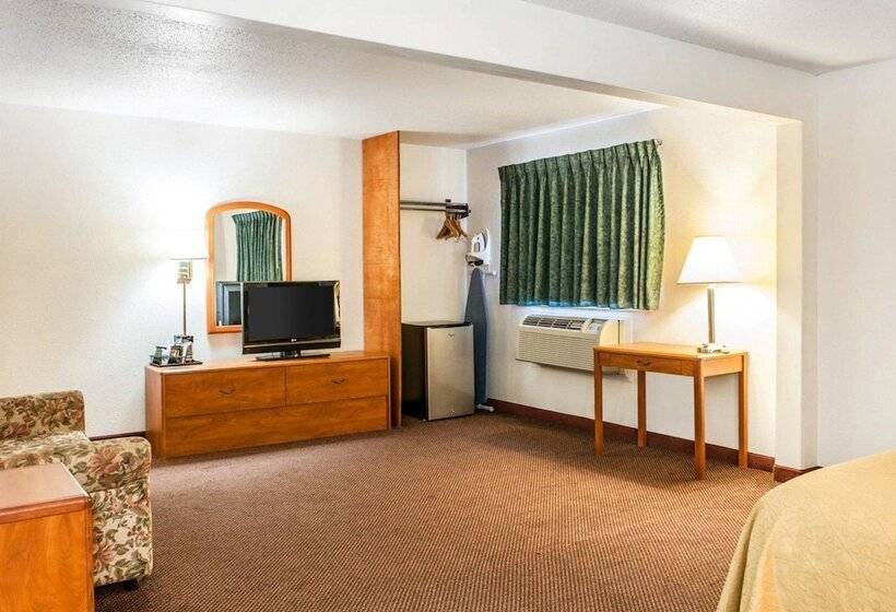 هتل Quality Inn South