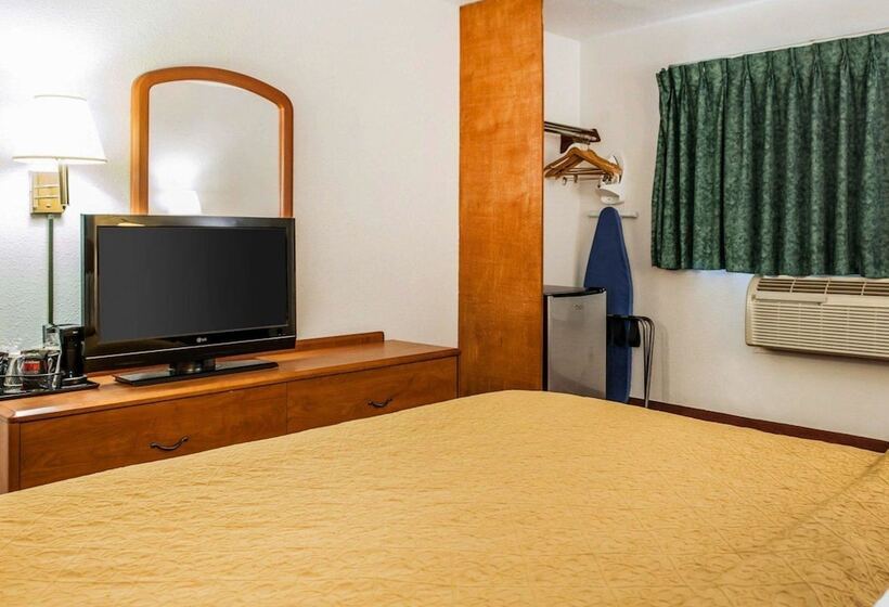 هتل Quality Inn South
