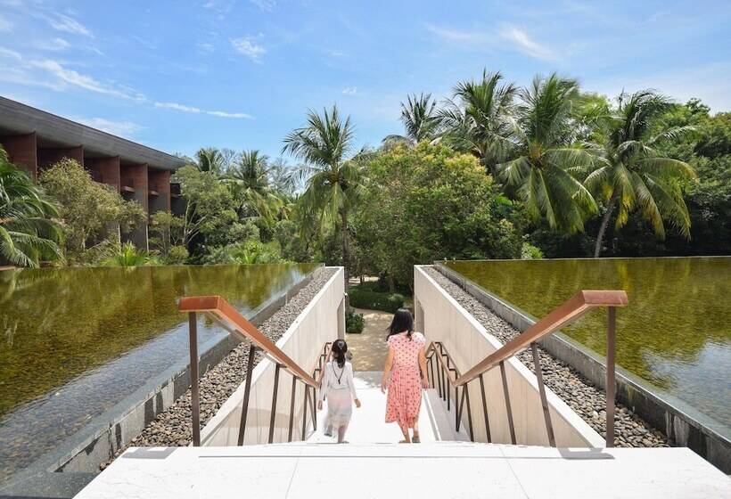 هتل Renaissance Phuket Resort & Spa