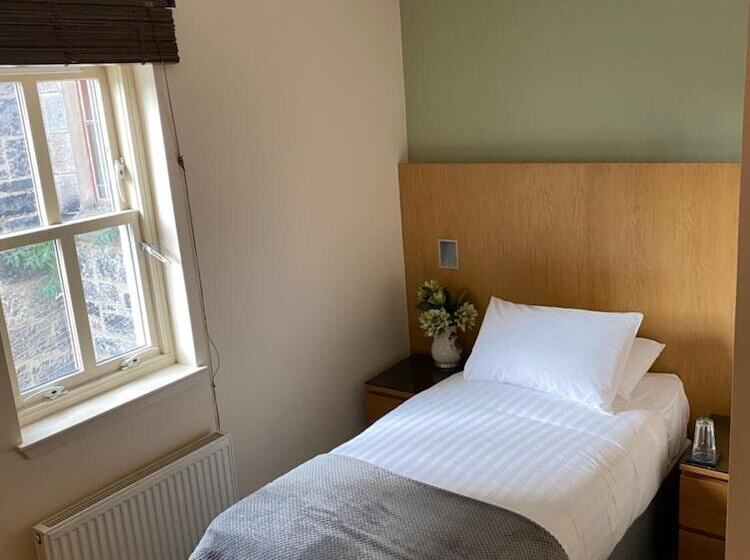 هتل Rooms At 1703