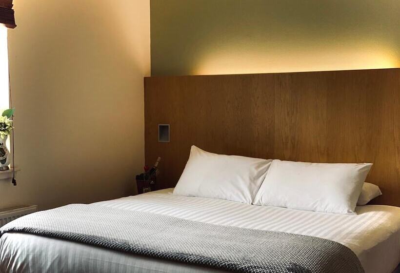 هتل Rooms At 1703