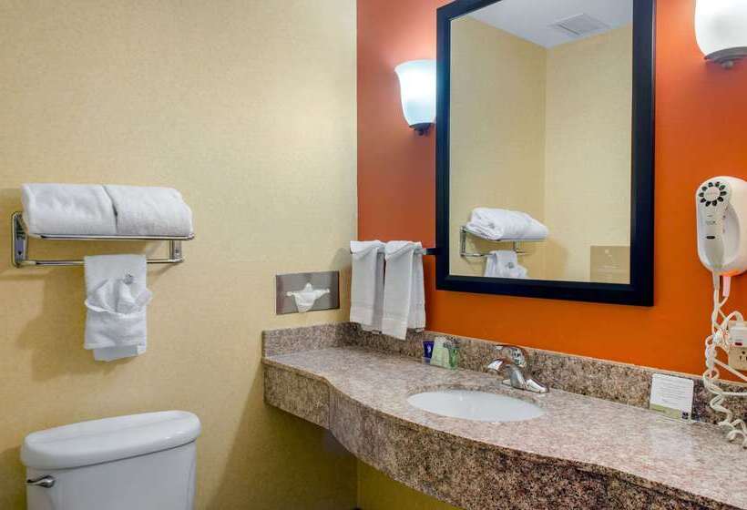 هتل Spark By Hilton Montgomery Eastchase