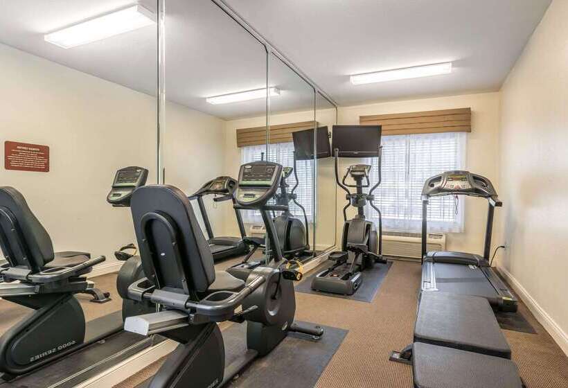هتل Sleep Inn & Suites University Shands