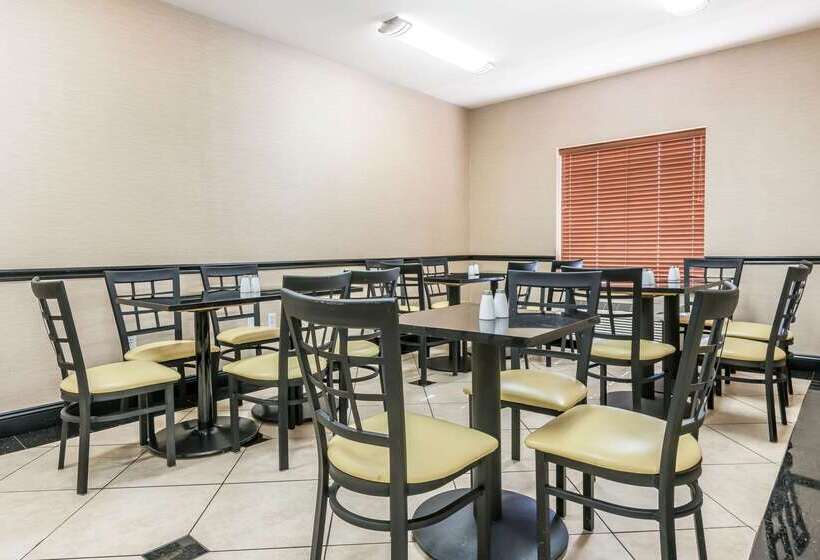 هتل Sleep Inn & Suites University Shands
