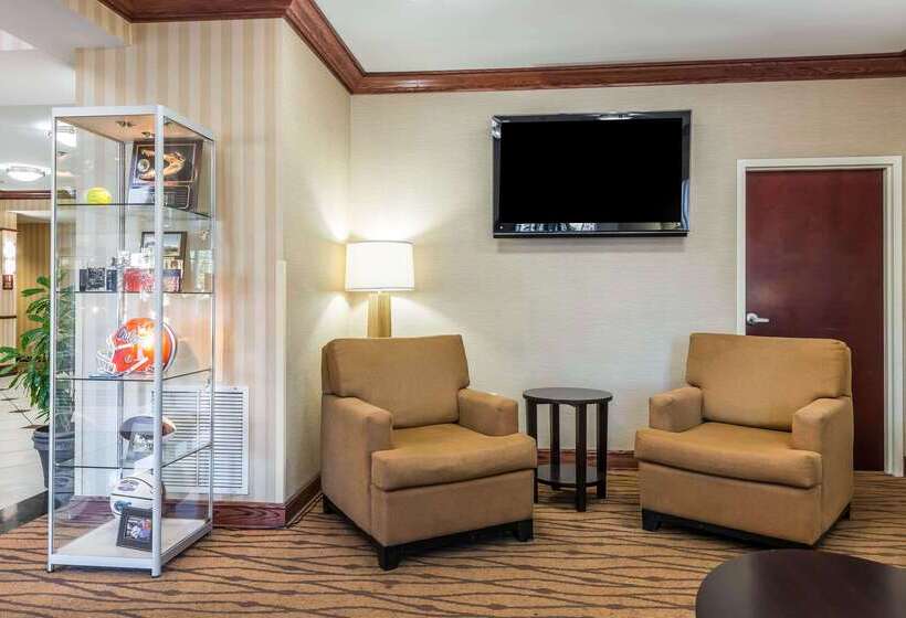 هتل Sleep Inn & Suites University Shands