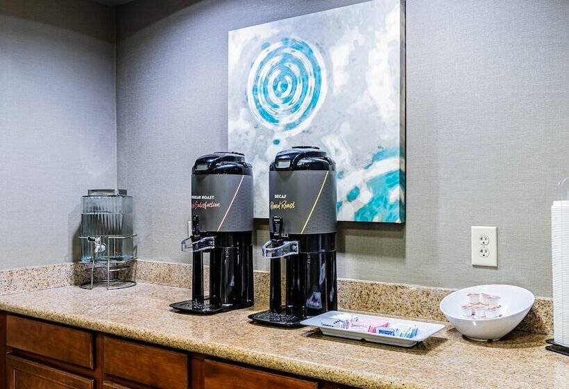 هتل Staybridge Suites Laredo, An Ihg
