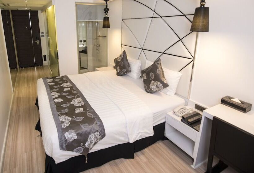Fotos del hotel Sukhumvit Suites:  2
