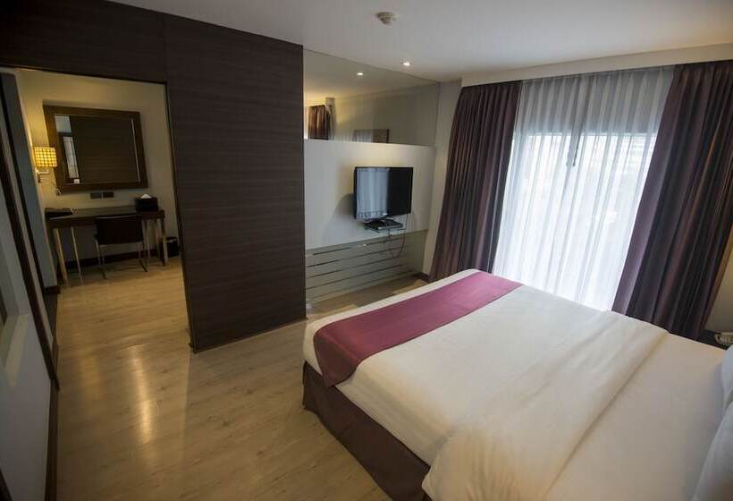 Fotos del hotel Sukhumvit Suites:  3