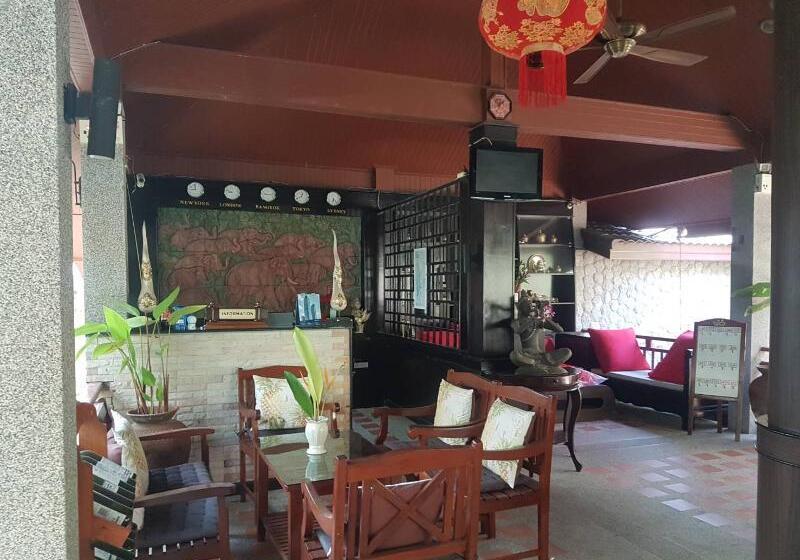هتل Thai Modern Resort & Spa Newly Renovated