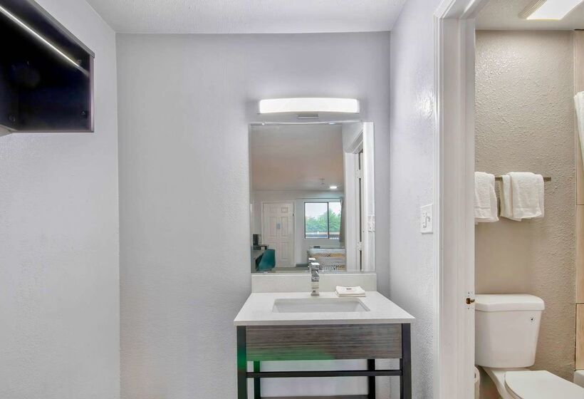 Motel 6 Texarkana, Tx