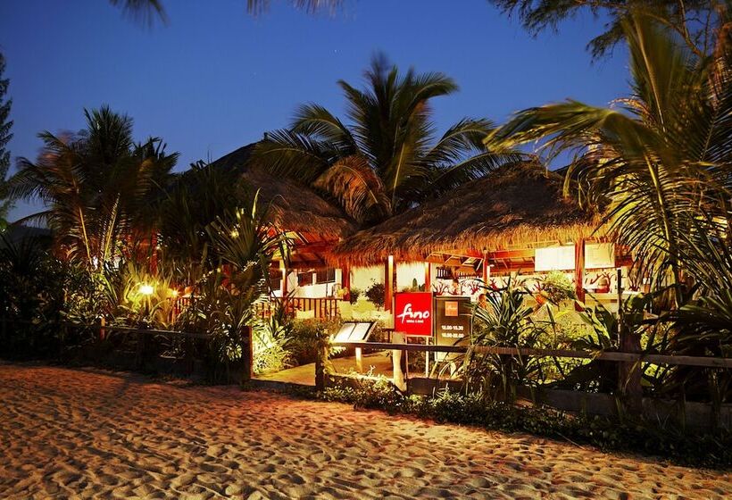 استراحتگاه Sunwing Kamala Beach