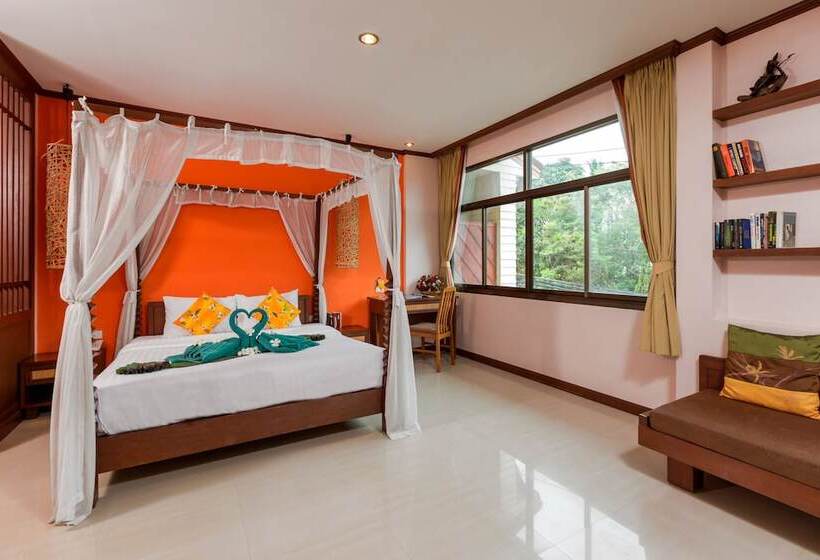 استراحتگاه Ao Nang Timber House