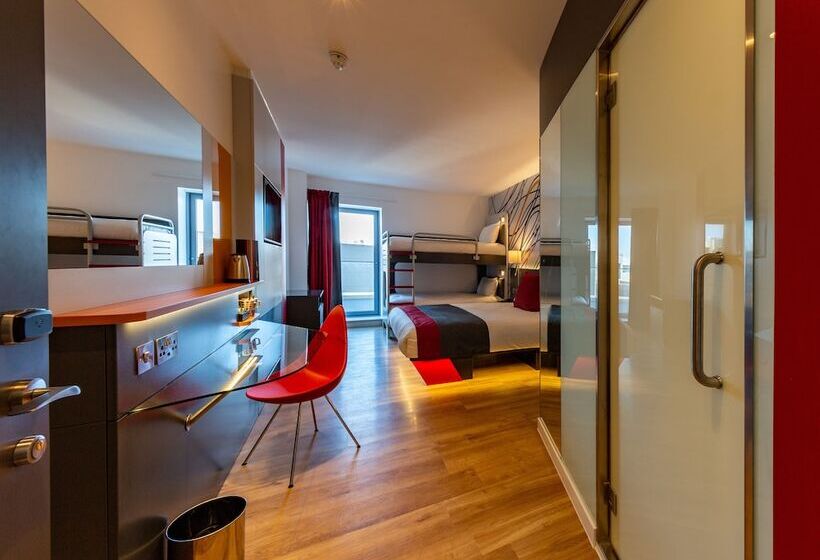 Sleeperz Hotel Cardiff
