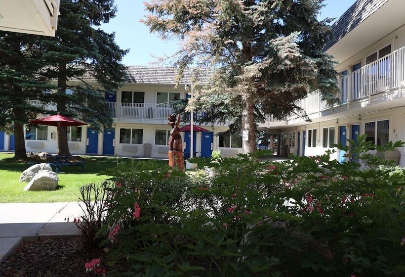 فندق على الطريق The Jackson Southtown