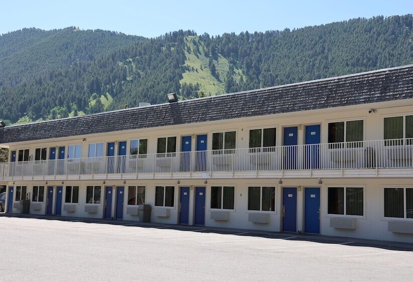 فندق على الطريق The Jackson Southtown