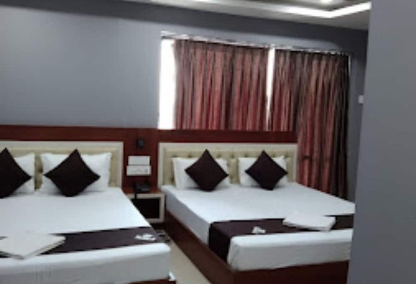 هتل Goroomgo Marine Blue Swimming Pool Digha