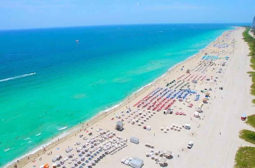 1  Penthouse 2 Story Beachfront