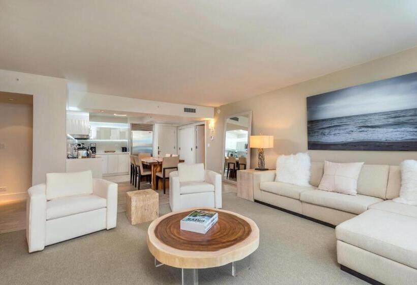 1  Penthouse 2 Story Beachfront