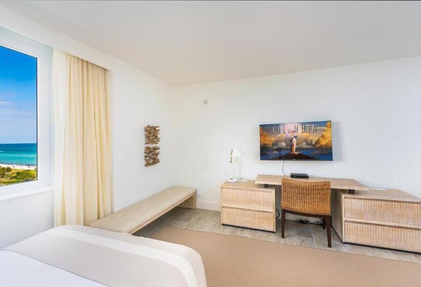 1  Penthouse 2 Story Beachfront