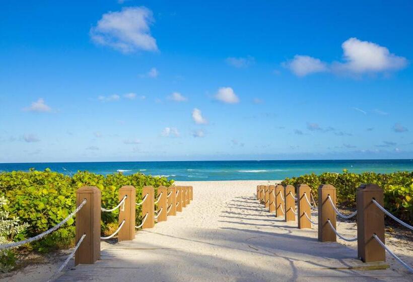 1  Penthouse 2 Story Beachfront