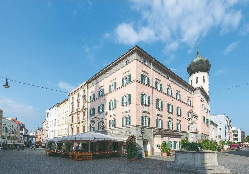 هتل Holiday Inn Express   Rosenheim, An Ihg