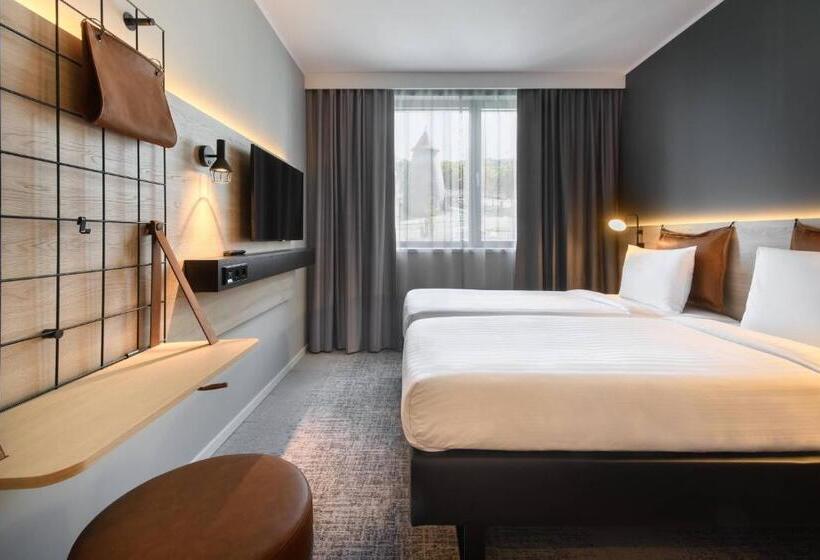 Отель Moxy Stuttgart Feuerbach