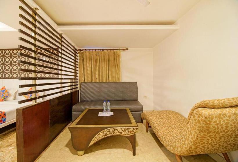 Fabhotel White Klove Paharganj