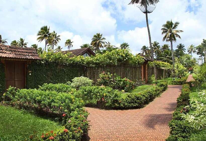 هتل Abad Whispering Palms Kumarakom