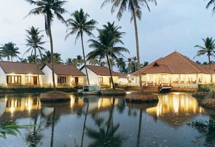 هتل Abad Whispering Palms Kumarakom