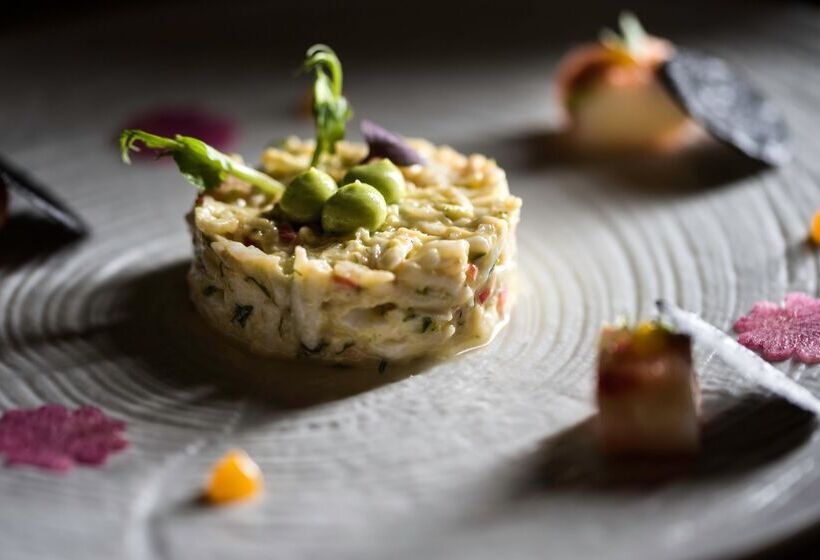 هتل Andronis Luxury Suites