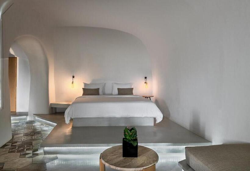 هتل Andronis Luxury Suites