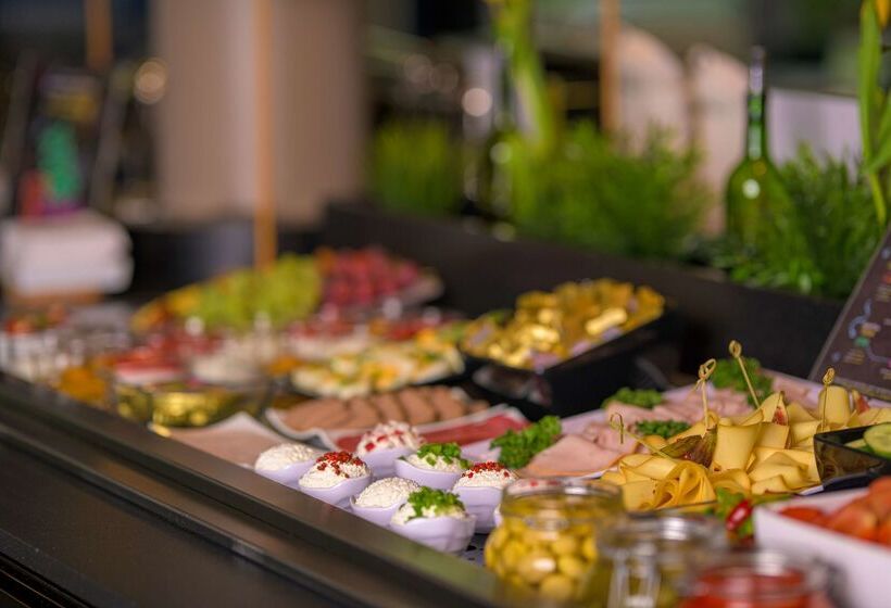 Отель Campanile łódź