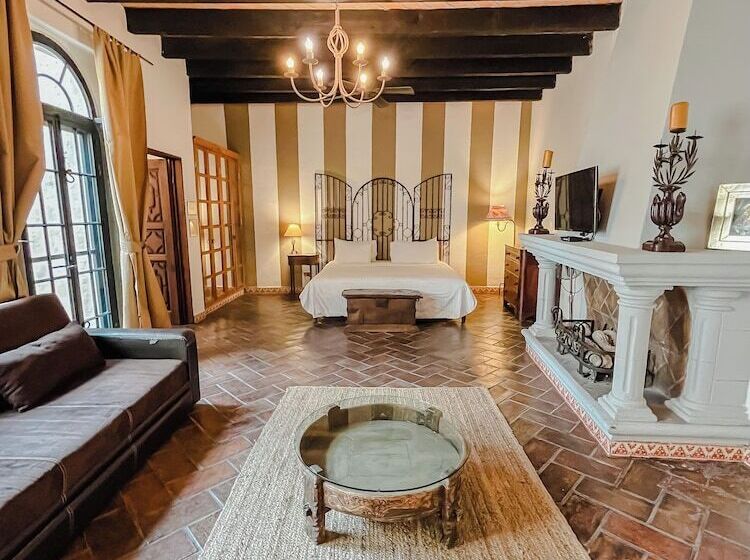 هتل Casa Liza
