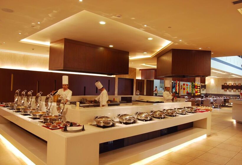 هتل Country Inn & Suites By Radisson, Sahibabad