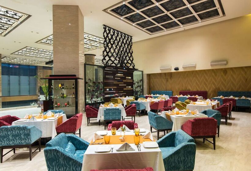 هتل Country Inn & Suites By Radisson, Sahibabad