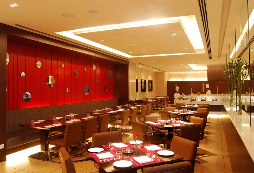 هتل Country Inn & Suites By Radisson, Sahibabad
