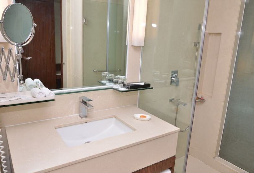 هتل Country Inn & Suites By Radisson, Sahibabad