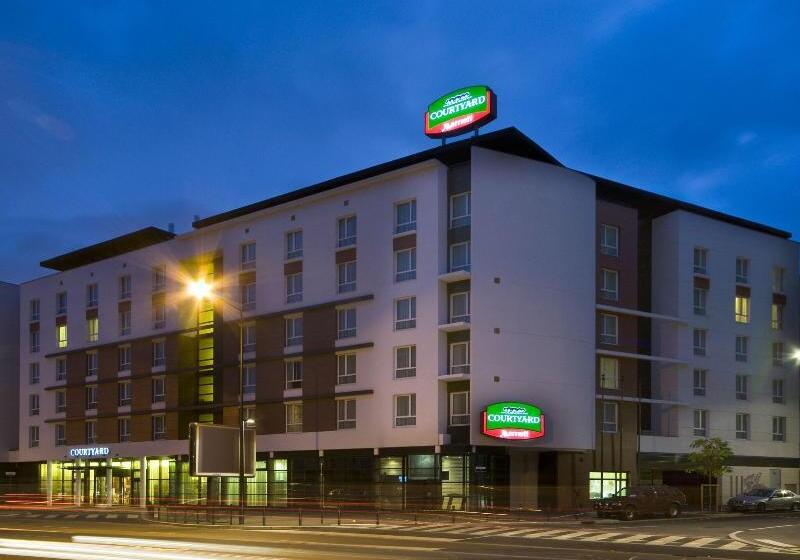 هتل Courtyard By Marriott Paris Saint Denis